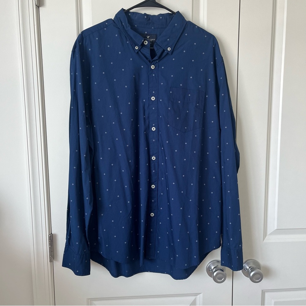 American Eagle button down